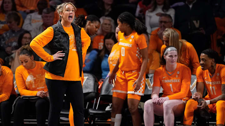 Tennessee head coach Kim Caldwell works with the team during the first quarter against Vanderbilt at Memorial Gym in Nashville, Tenn., Sunday, Jan. 19, 2025.