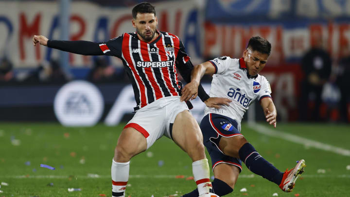 Nacional e São Paulo fizeram jogo ruim em Montevidéu