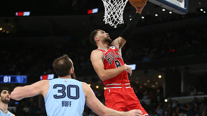 Chicago Bulls guard Zach LaVine (8) drives to the basket during the second half against the Memphis Grizzlies at FedExForum.