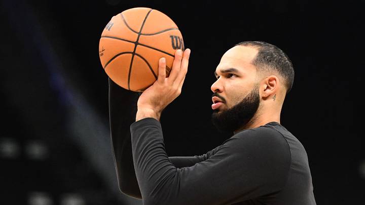 Nov 20, 2025; Milwaukee, Wisconsin, USA; Philadelphia 76ers forward Johni Broome (22) warms up before game against the Milwaukee Bucks at Fiserv Forum. Nov 20, 2025; Milwaukee, Wisconsin, USA; Philadelphia 76ers forward Johni Broome (22) warms up before game against the Milwaukee Bucks at Fiserv Forum.