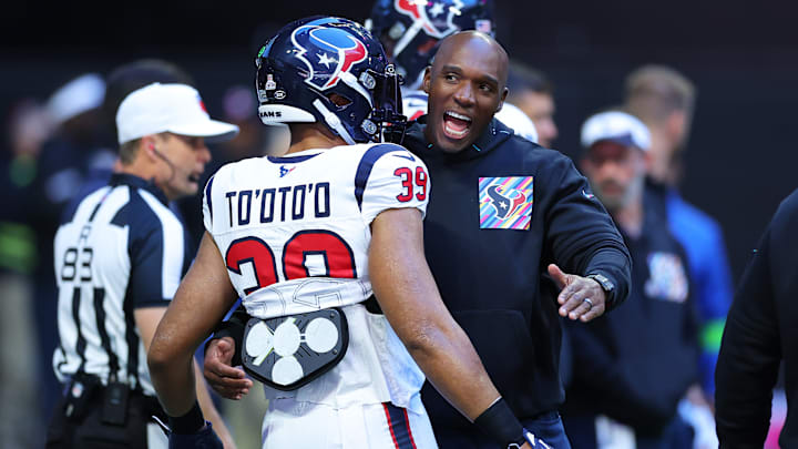 One Houston Texans defender makes it very clear that DeMeco Ryans is the exact kind of coach you want to play for One Houston Texans defender makes it very clear that DeMeco Ryans is the exact kind of coach you want to play for