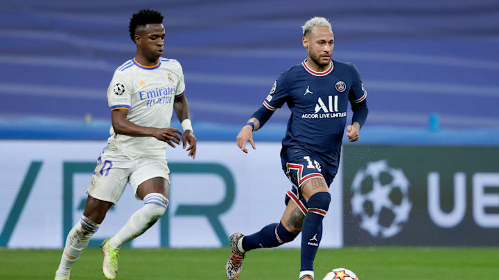 Os brasileiros Neymar e Vini Jr estão entre os melhores pontas-esquerdas do FIFA 23