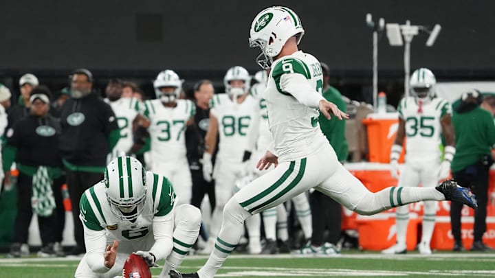Oct 14, 2024; East Rutherford, New Jersey, USA; New York Jets kicker Greg Zuerlein (9) misses a field goal during the second half against the Buffalo Bills at MetLife Stadium. 