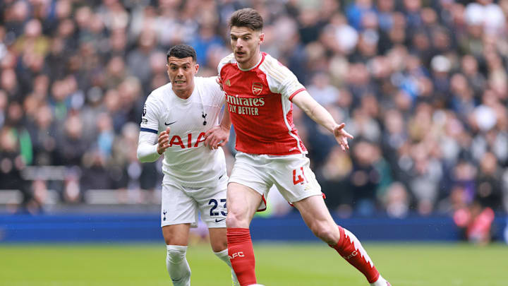 Arsenal e Tottenham se encontram no Emirates Stadium