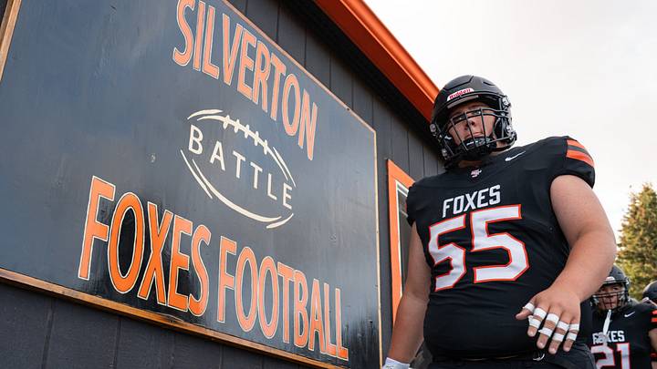 Silverton moves up to No. 3 in this week's Oregon High School Football Top 25 State Rankings.