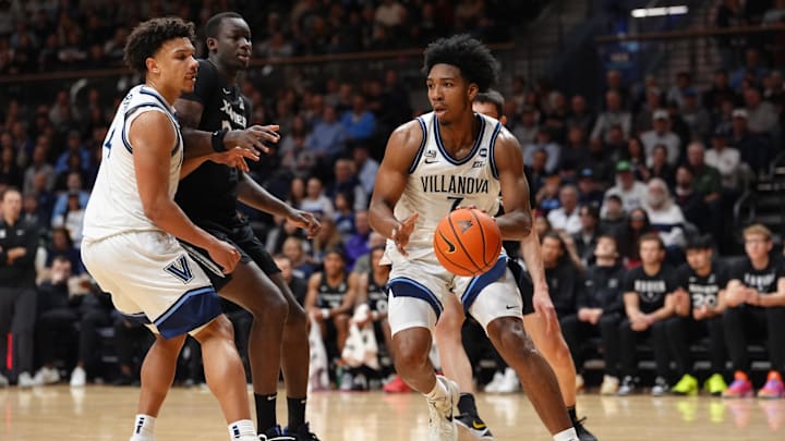 Mar 7, 2026; Villanova, Pennsylvania, USA; Villanova Wildcats guard Malachi Palmer (7) controls the ball against the Xavier Musketeers in the first half at William B. Finneran Pavilion. Mandatory Credit: Kyle Ross-Imagn Images