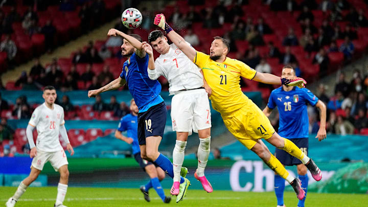 Italien und Spanien müssen noch ums WM-Ticket kämpfen