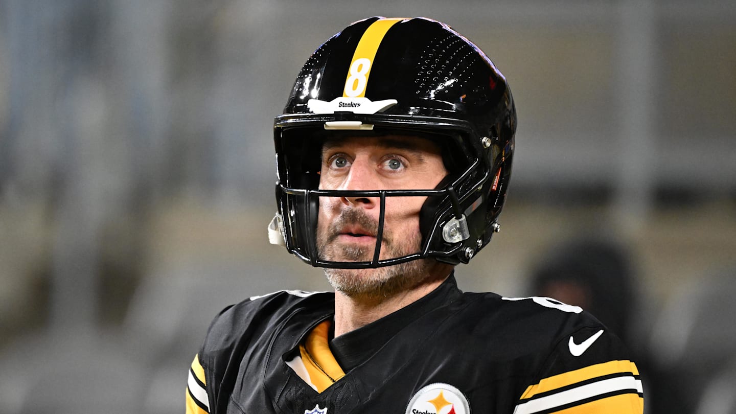 The Steelers Can’t Let Aaron Rodgers Hold Them Hostage Any Longer