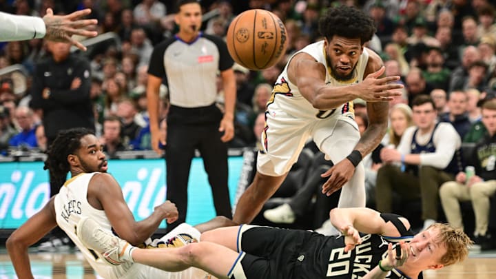 Keion Brooks Jr. (0), the former Husky, had an NBA career-high 20 points against Milwaukee. 