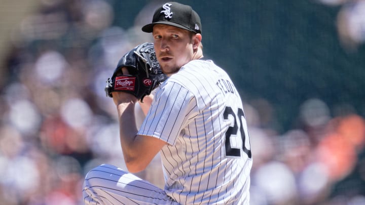 May 25, 2024; Chicago, Illinois, USA;  Chicago White Sox pitcher Erick Fedde (20) pitches against the Baltimore Orioles at Guaranteed Rate Field.