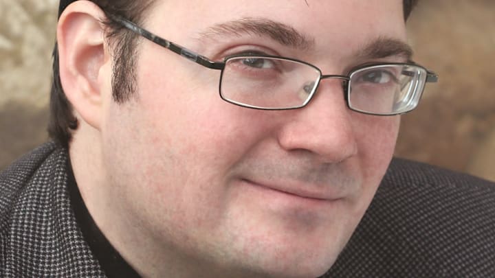 Brandon Sanderson. Photo by Nazrilof. Image courtesy of Tor Books.