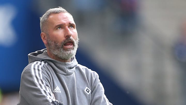 Tim Walter erlebt mit seinen Rothosen aktuell eine Talfahrt