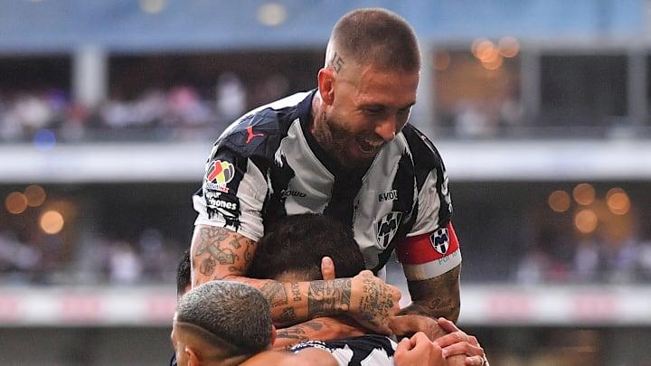 El defensa español Sergio Ramos es uno de los capitanes del club El defensa español Sergio Ramos es uno de los capitanes del club