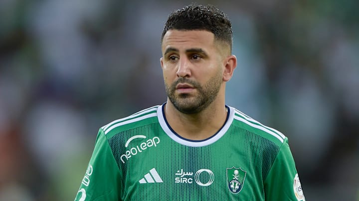 Riyad Mahrez avec Al Alhi