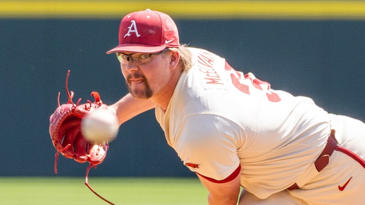 Arkansas Razorbacks relief pitcher Ethan McElvain against Florida.
