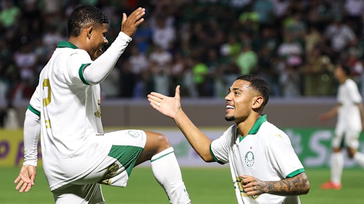 Palmeiras chega ao mata-mata com 15 gols marcados em três jogos Palmeiras chega ao mata-mata com 15 gols marcados em três jogos