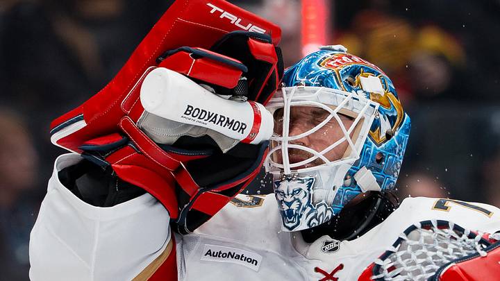 Mar 17, 2026; Vancouver, British Columbia, CAN; Florida Panthers goalie Sergei Bobrovsky (72) cools off with water his bottle during a stop in play against the Vancouver Canucks in the second period at Rogers Arena. Mandatory Credit: Bob Frid-Imagn Images Mar 17, 2026; Vancouver, British Columbia, CAN; Florida Panthers goalie Sergei Bobrovsky (72) cools off with water his bottle during a stop in play against the Vancouver Canucks in the second period at Rogers Arena. Mandatory Credit: Bob Frid-Imagn Images