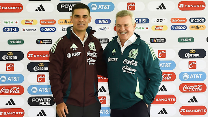 Este es el tercer proceso de Javier Aguirre con México y ahora tendrá a Rafael Márquez como su auxiliar Este es el tercer proceso de Javier Aguirre con México y ahora tendrá a Rafael Márquez como su auxiliar