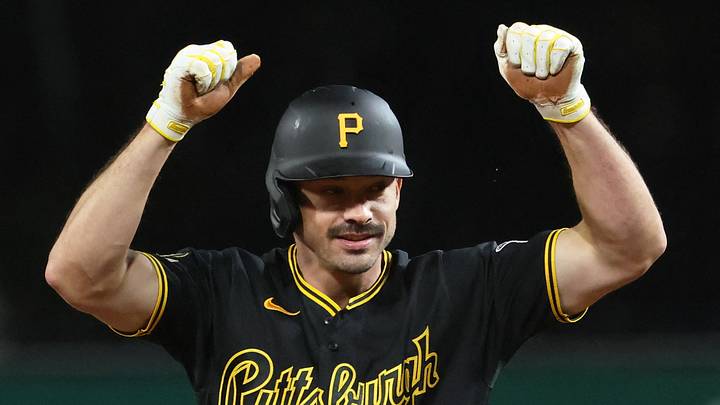 Sep 22, 2026; Pittsburgh, Pennsylvania, USA; Pittsburgh Pirates left fielder Bryan Reynolds (10) reacts at second base after hitting a double against the St. Louis Cardinals during the eighth inning at PNC Park. Mandatory Credit: Charles LeClaire-Imagn Images Sep 22, 2026; Pittsburgh, Pennsylvania, USA; Pittsburgh Pirates left fielder Bryan Reynolds (10) reacts at second base after hitting a double against the St. Louis Cardinals during the eighth inning at PNC Park. Mandatory Credit: Charles LeClaire-Imagn Images