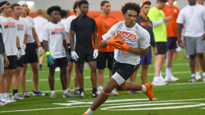 Jaxon Dollar, 2027 tight end from East Lincoln High in Denver, N.C. in a receiver drill during the 2025 Dabo Swinney Football Camp in Clemson, S.C. Tuesday, June 3, 2025.
