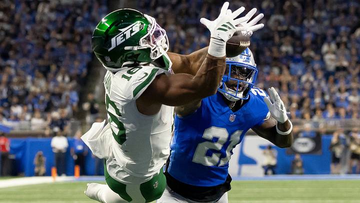 Kenyon Sadiq is among this week's risers in the Jets rookie and sophomore power rankings. Kenyon Sadiq is among this week's risers in the Jets rookie and sophomore power rankings.