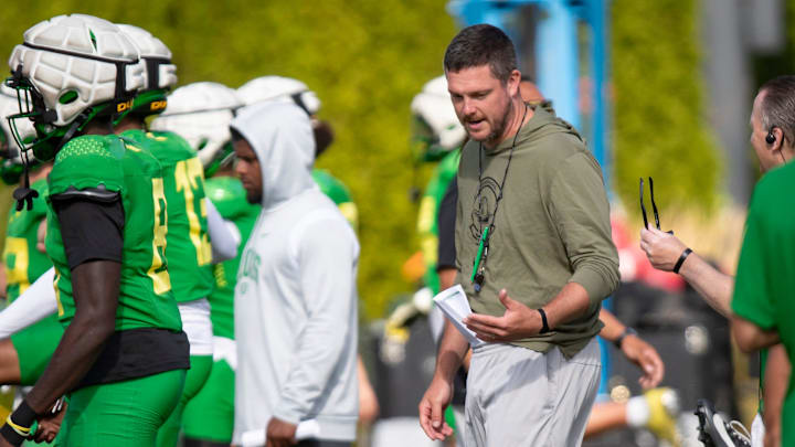 Oregon head coach Dan Lanning during practice with the Oregon Ducks Wednesday Aug. 21, 2024 at the Hatfield-Dowlin Complex in Eugene, Ore.
