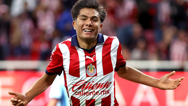 Yael Padilla, then 17, scored three goals last season with Chivas and was among the top rookies in Liga MX.
