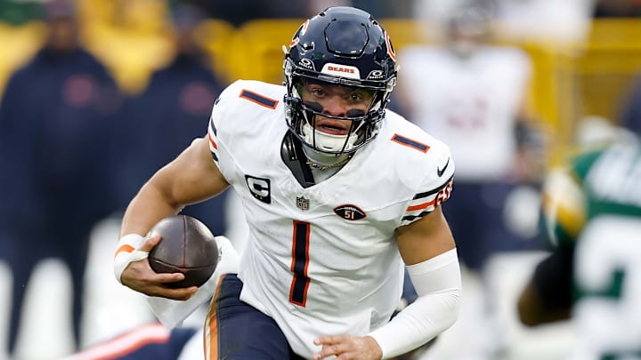 Chicago Bears v Green Bay Packers