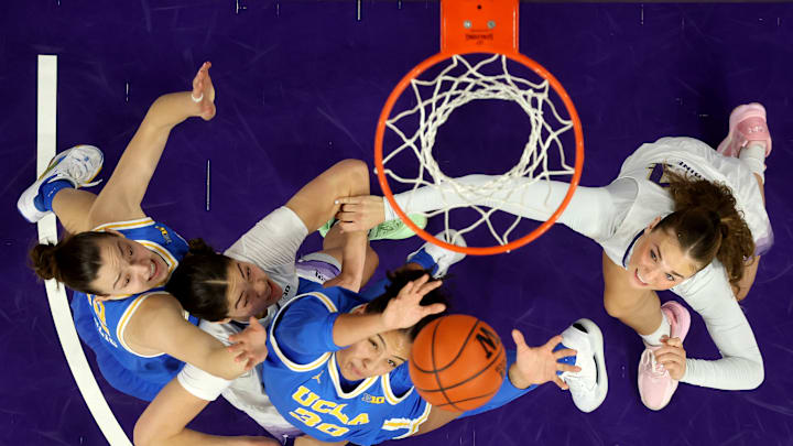 UCLA v Washington