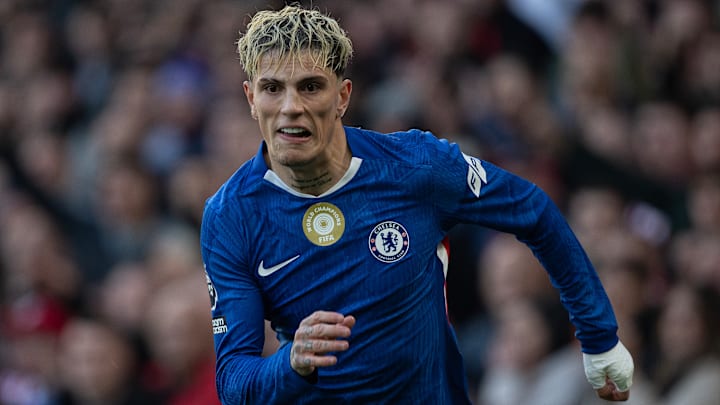 Alejandro Garnacho ha seguido adelante con su vida y está intentando impresionar en el Chelsea Alejandro Garnacho ha seguido adelante con su vida y está intentando impresionar en el Chelsea