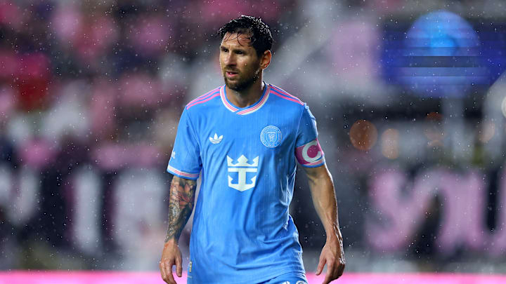 Lionel Messi dio tres asistencias ante New England Revolution 