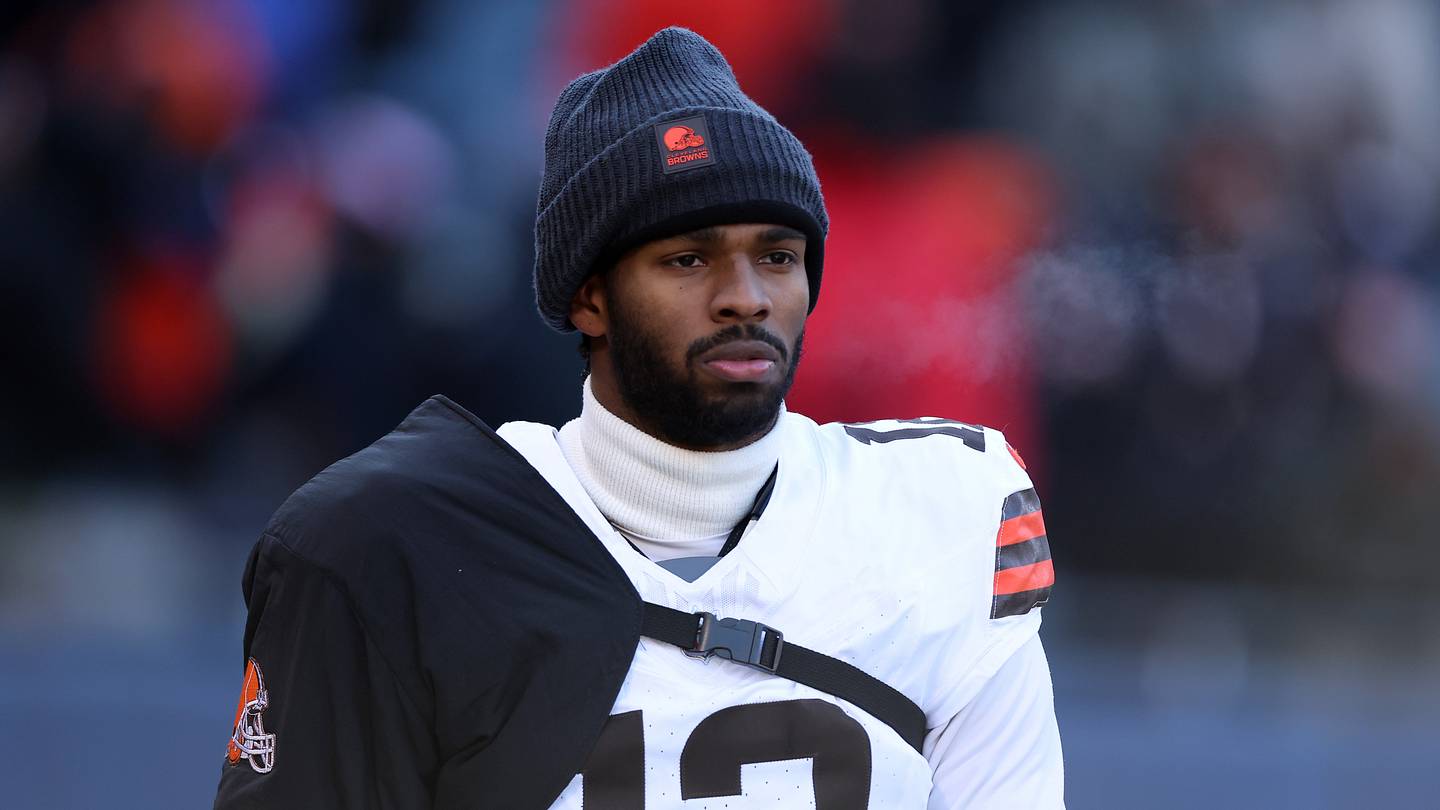 Struggling QBs Face Criticism in NFL Week 15