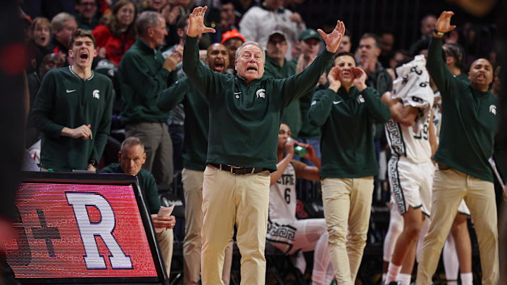 Jan 27, 2026; Piscataway, New Jersey, USA; Michigan State Spartans head coach Tom Izzo reacts during the second half against the Rutgers Scarlet Knights at Jersey Mike's Arena. Mandatory Credit: Vincent Carchietta-Imagn Images Jan 27, 2026; Piscataway, New Jersey, USA; Michigan State Spartans head coach Tom Izzo reacts during the second half against the Rutgers Scarlet Knights at Jersey Mike's Arena. Mandatory Credit: Vincent Carchietta-Imagn Images