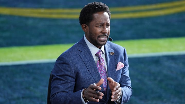 Jan 1, 2024; Pasadena, CA, USA; Desmond Howard on the ESPN College Gameday set at the 2024 Rose Bowl college football playoff semifinal game at Rose Bowl.