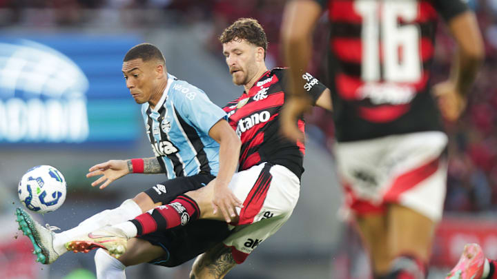 Grêmio e Flamengo se enfrentam pela rodada 15 do Brasileirão