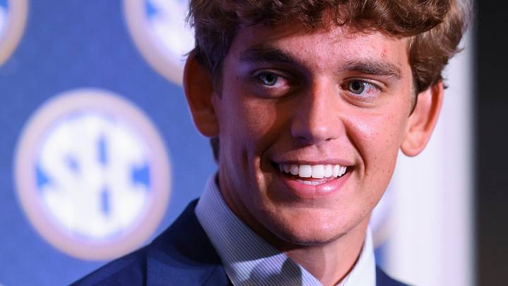 Jul 23, 2026; Tampa, FL, USA; Texas Longhorns quarterback Arch Manning (16) speaks to the press during SEC Football Kickoff Media Day at the Tampa Marriott. Mandatory Credit: Nathan Ray Seebeck-Imagn Images Jul 23, 2026; Tampa, FL, USA; Texas Longhorns quarterback Arch Manning (16) speaks to the press during SEC Football Kickoff Media Day at the Tampa Marriott. Mandatory Credit: Nathan Ray Seebeck-Imagn Images