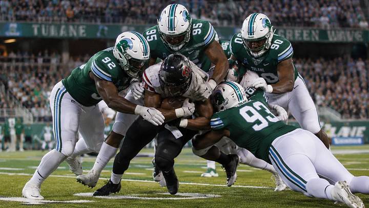 Representation of TU Defensive Line