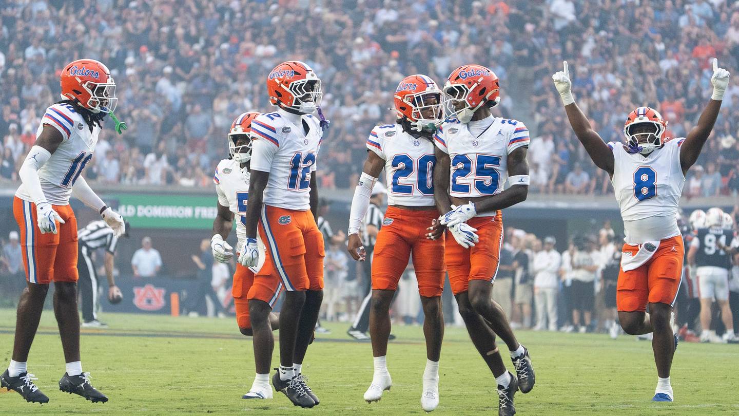 Gators Join the AP Top 25 After Win Over Auburn