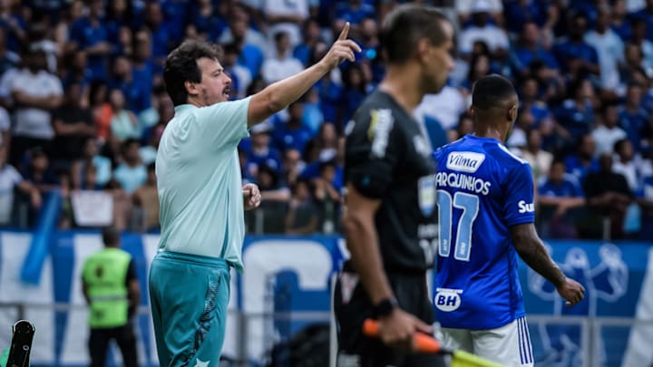 Fernando Diniz tinha contrato até dezembro deste ano 