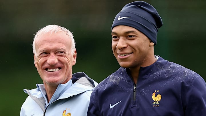 Didier Deschamps monte au créneau pur défendre Kylian Mbappé.