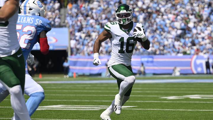New York Jets rookie tight end Kenyon Sadiq has been as advertised through the first three weeks of the season.