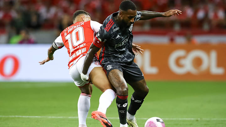 Alan Patrick já atuou no Flamengo