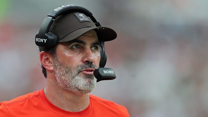 Kevin Stefanski's Browns are just 1-5 for the season, just like the Titanswalks the sideline during a game against the Green Bay Packers on Sept. 21, 2025, in Cleveland.