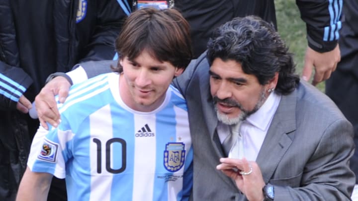 Argentina's coach Diego Maradona (R) and
