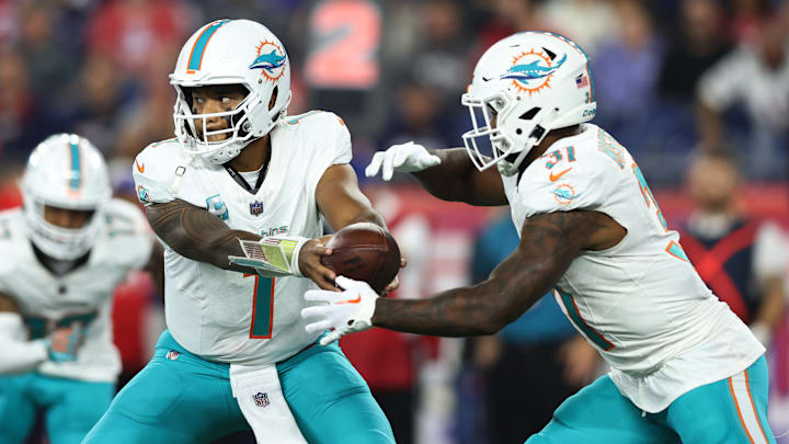 Miami Dolphins v New England Patriots