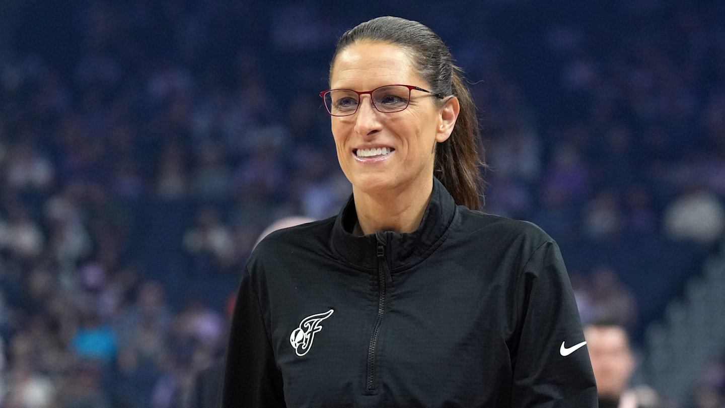 Stephanie White Points to Fever 'Hunger' After Keeping Core in Free Agency