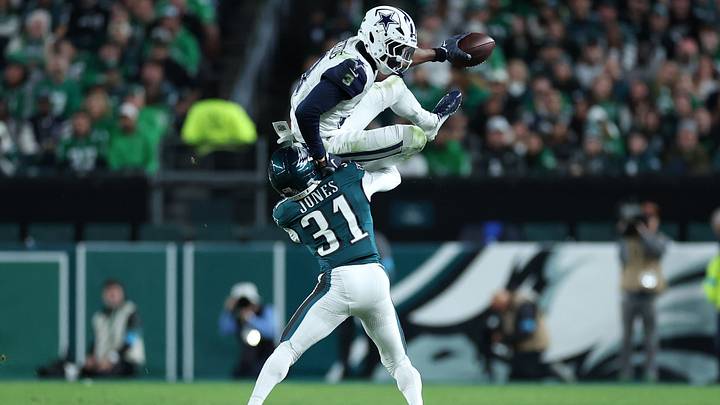 Dallas Cowboys wide receiver George Pickens (3) attempts to leap over Philadelphia Eagles cornerback Jonathan Jones (31) during the second quarter at Lincoln Financial Field. Mandatory Credit: Bill Streicher-Imagn Images Dallas Cowboys wide receiver George Pickens (3) attempts to leap over Philadelphia Eagles cornerback Jonathan Jones (31) during the second quarter at Lincoln Financial Field. Mandatory Credit: Bill Streicher-Imagn Images