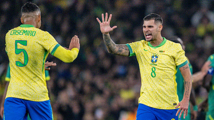 Bruno Guimarães e Casemiro devem formar a dupla de meio-campistas da Seleção Brasileira na estreia da Copa em 2026
