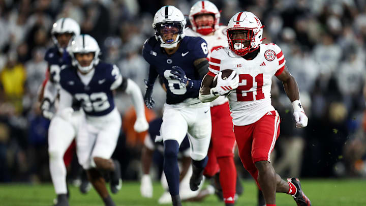 Emmett Johnson, who totaled 151 all-purpose yards, on his 52-yards run against Penn State.