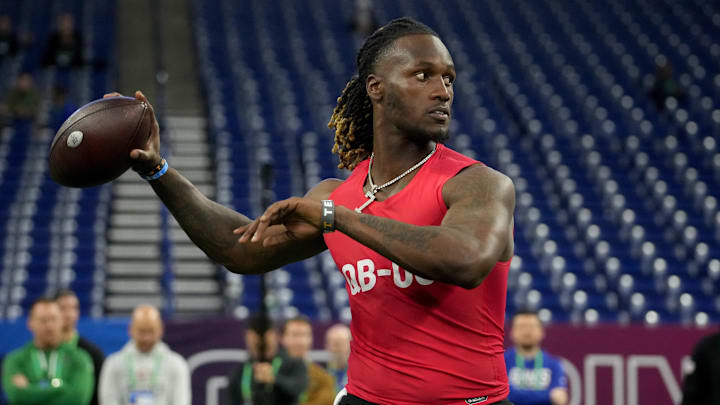 Tennessee quarterback Joe Milton Tennessee quarterback Joe Milton